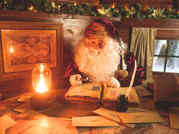 Santa's Grotto at Hobbledown